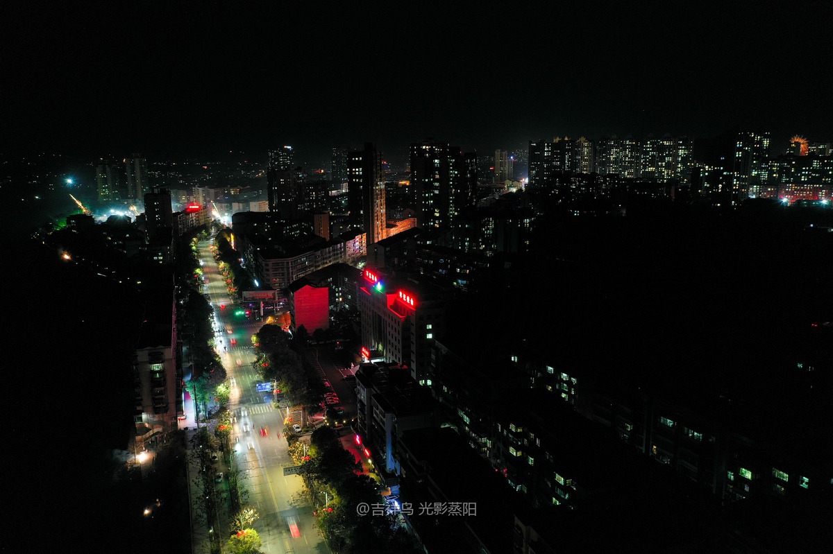 西渡夜景 (2+1)