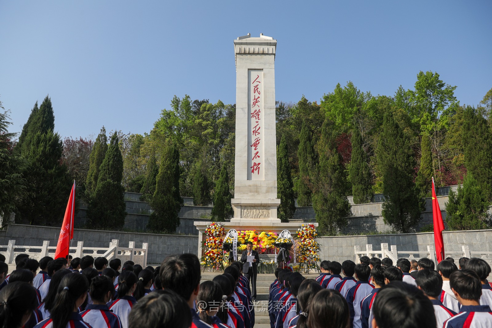 洪市纪念碑