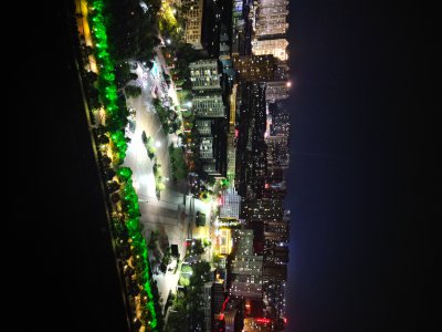 西渡船山广场夜景