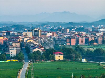 西乡重镇洪市
